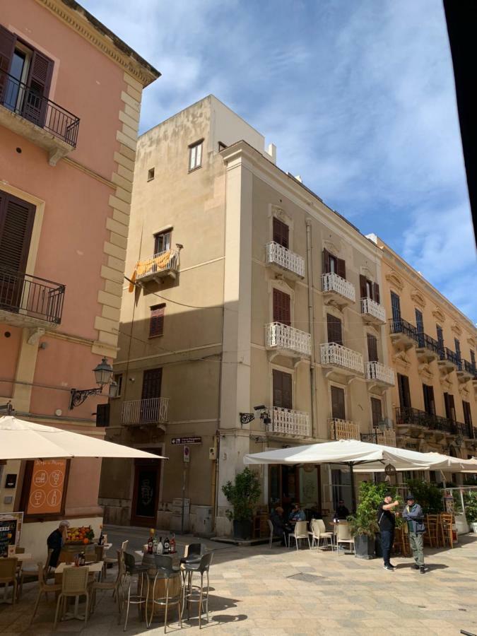Central Cathedral Penthouse Apartamento Trapani Exterior foto